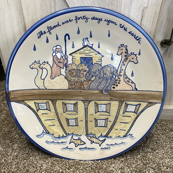 13" Cookie Platter w/Center Holder Noah's Ark by LOUISVILLE Stoneware Kentucky - Picture 2 of 8